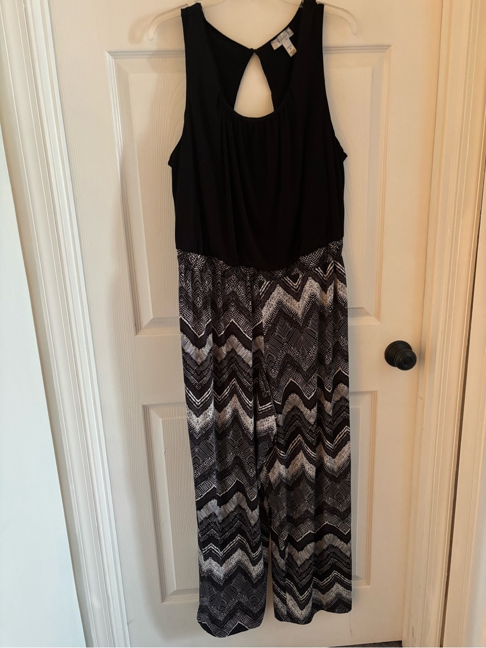 Dressbarn Sleeveless Black Top Wide-Leg Printed Jumpsuit Size: 2X